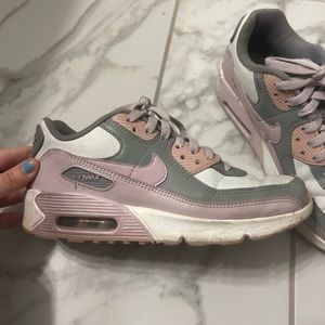 Lavender Nike Air Max Big Kids 6Y /Women’s 7.5